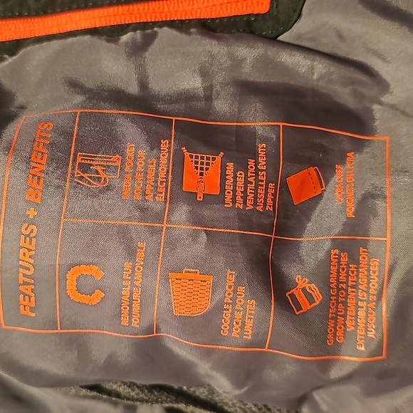 Women's coat - Picture 4 of 4